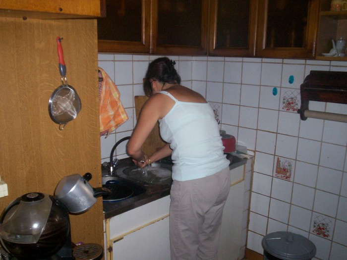 nathe fait la vaisselle mon epouse bosse