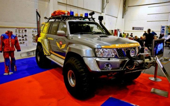 iceland truck...jpg