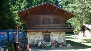 Repas chalet.jpg