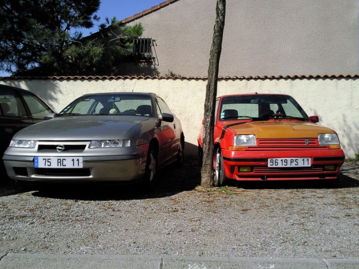 voilà mais deux bébé !!!<br />calibra 2l 16s<br />super 5 Gt turbo<br />la famille ;) !!!