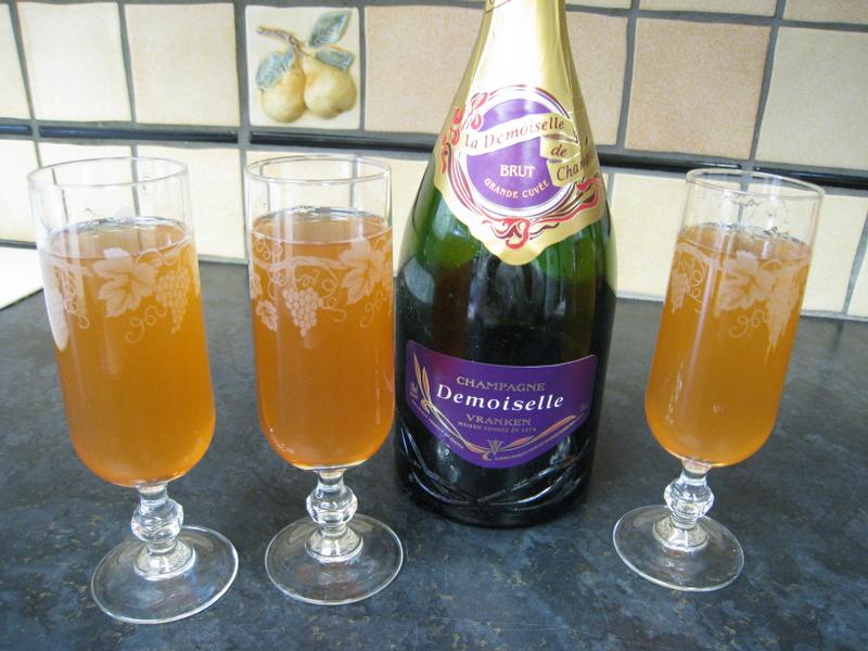 cocktail-de-paques-au-champagne-73899[1].jpg